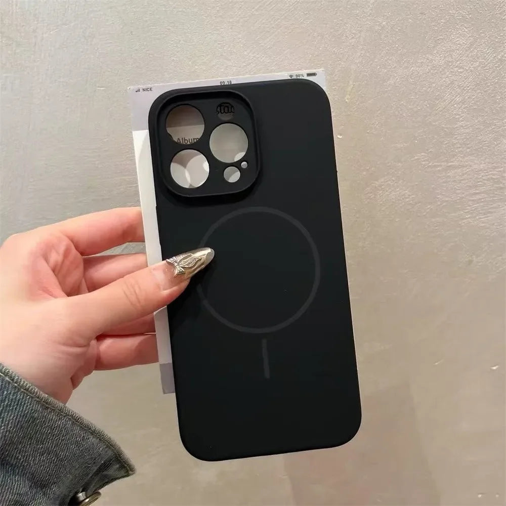 Flüssigsilikon Hülle iPhone 16–12 Magsafe