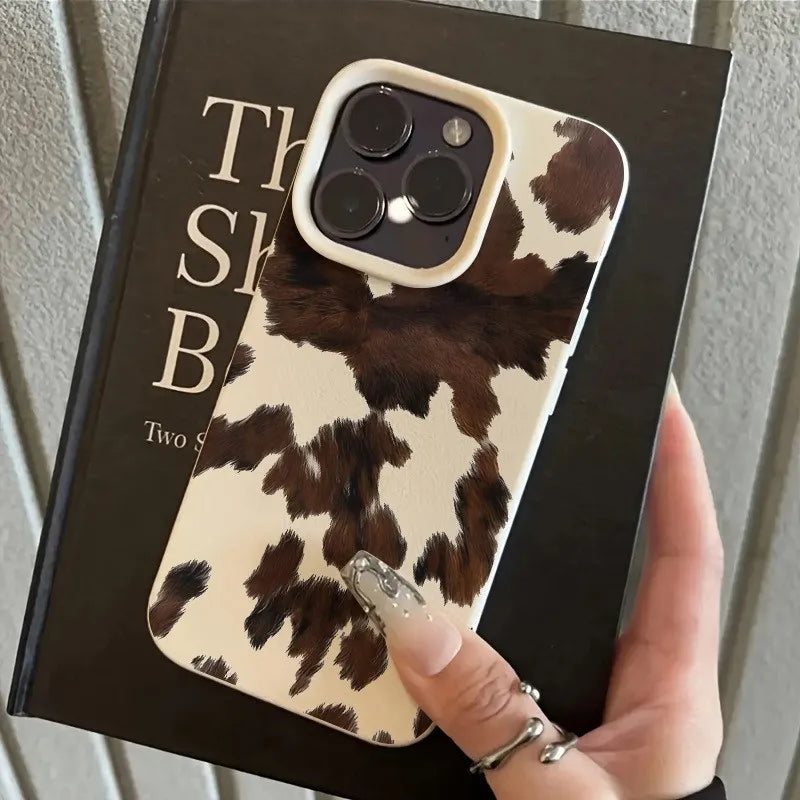 Braune Kuhfell-Leder Handyhülle für iPhone 17