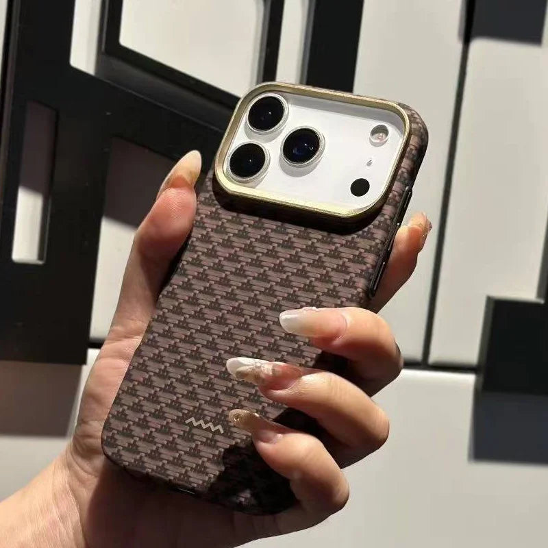 Kohlefaserhülle für iPhone 17 Pro Max – Kevlar, MagSafe, kabelloses Laden