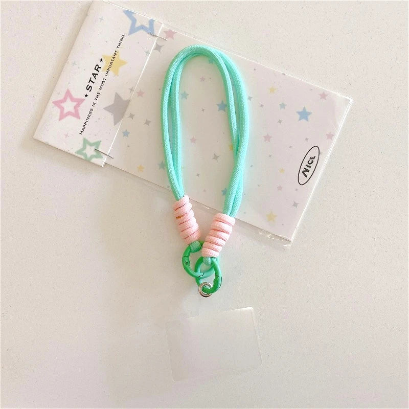 Kreatives Handyband aus Stoff – modisch & handgemacht