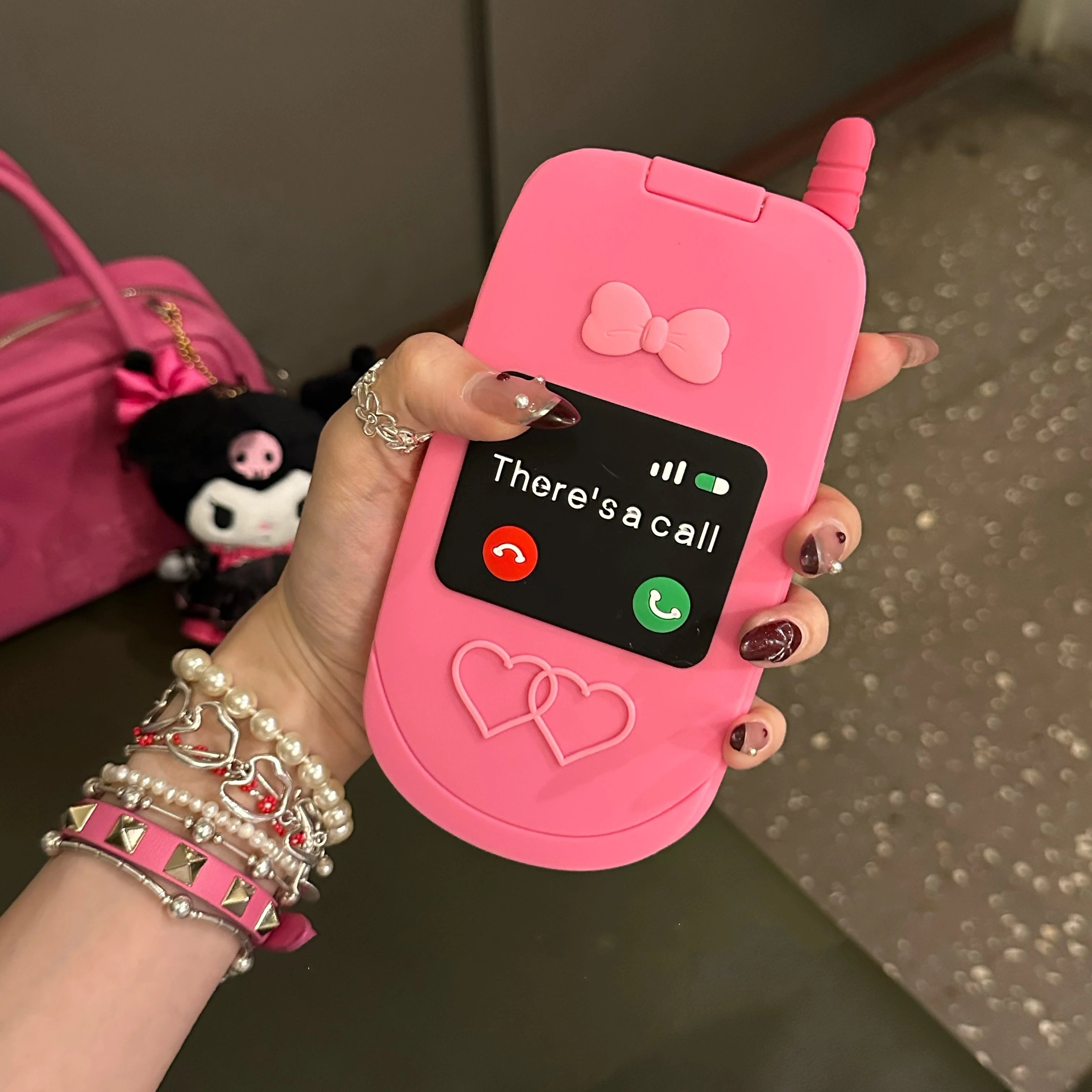 Rosa Klapp-Spiegel Handyhülle aus Silikon