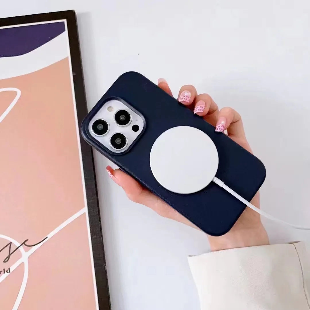 Offizielle MagSafe Lederhülle iPhone