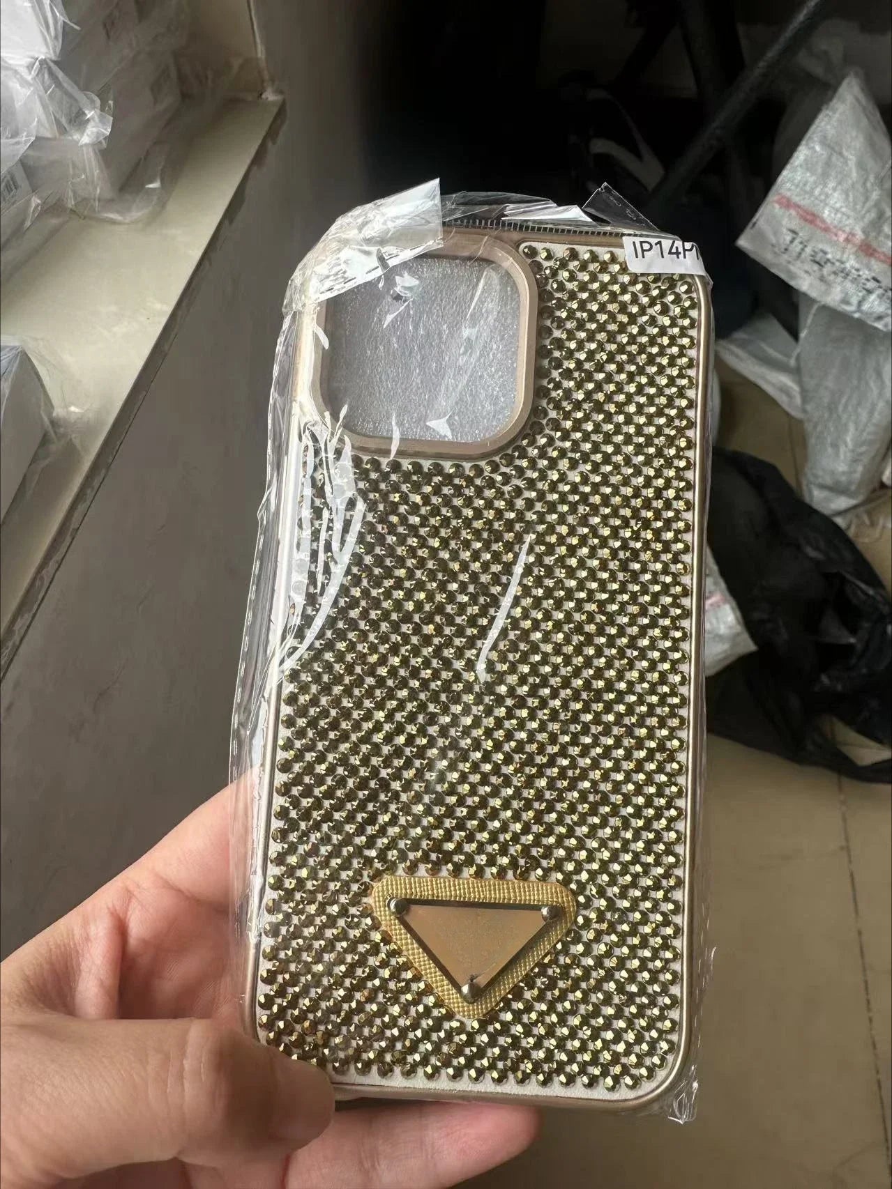 Luxus Zirkon Makronen Handyhülle für iPhone 16–11