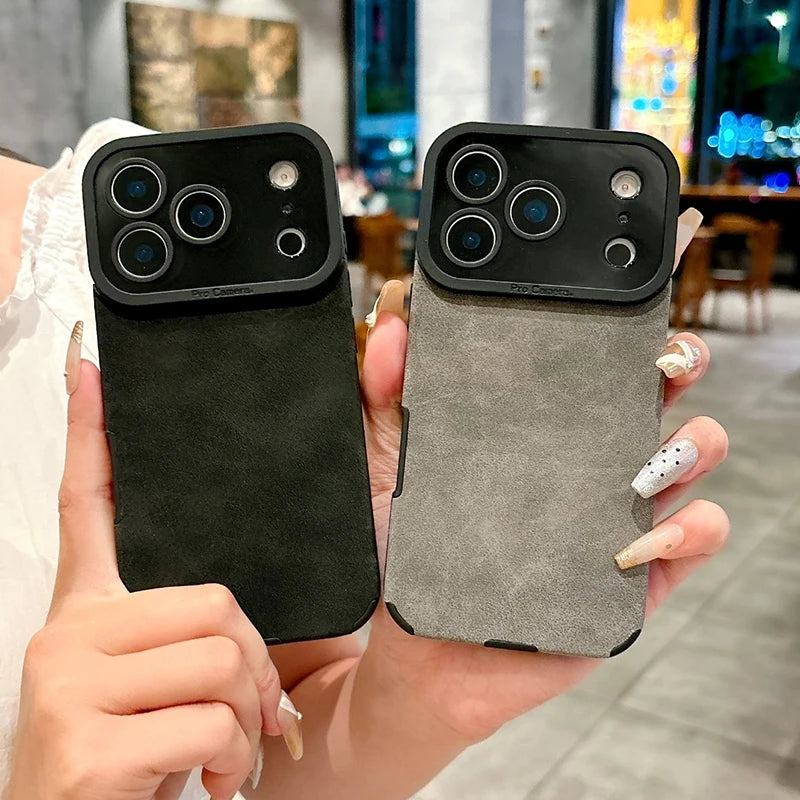 Luxuriöse Leder-Lammfell Hülle für iPhone 17 – Stoßfest, Matte Cover