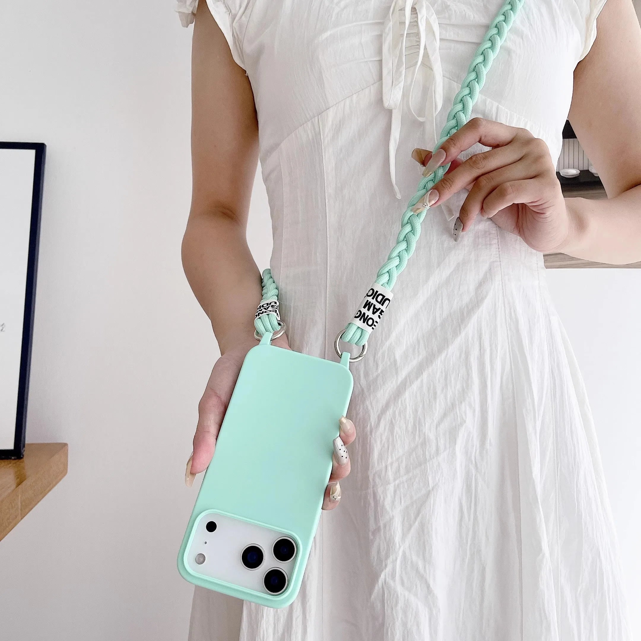 Silikon Lanyard-Hülle mit Band für iPhone 16–17