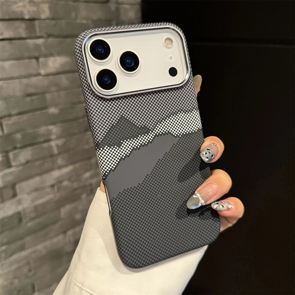 Kohlefaser MagSafe Hülle matt für iPhone 17