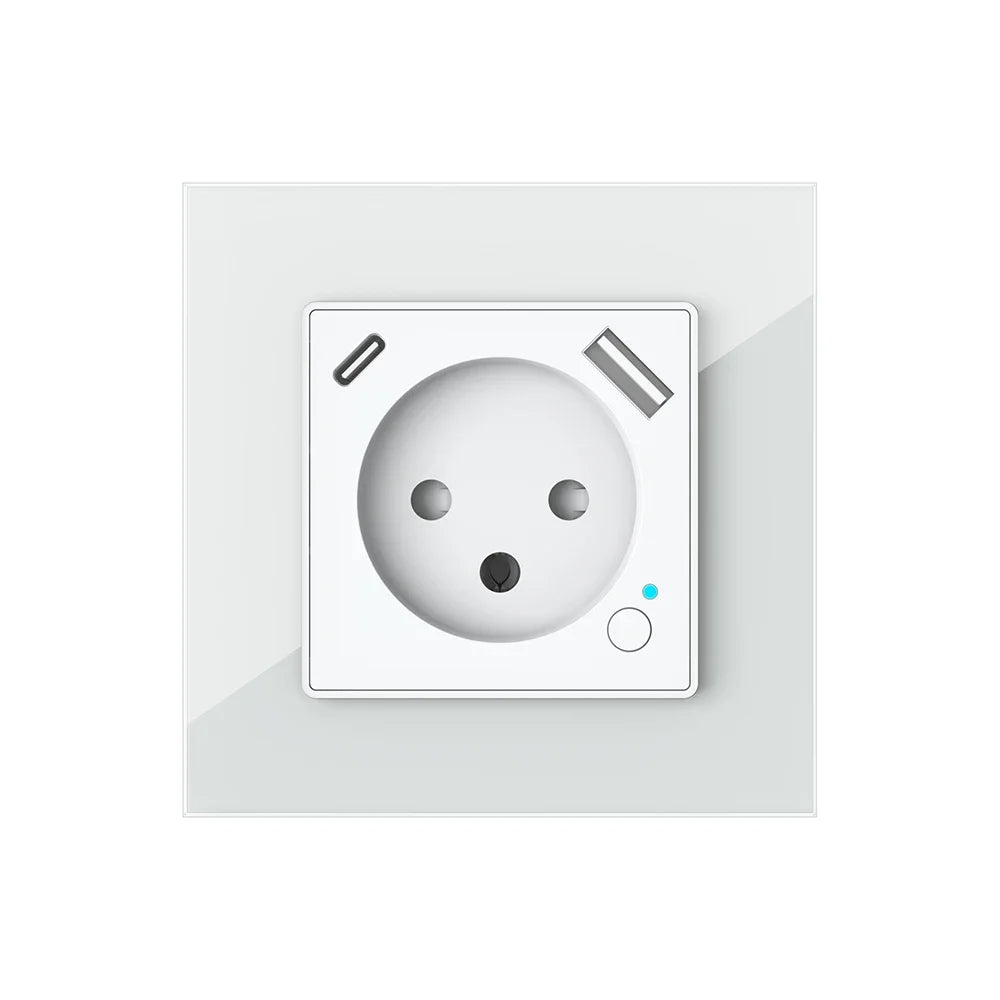 Smart Wi-Fi socket with USB-C charging port 20W