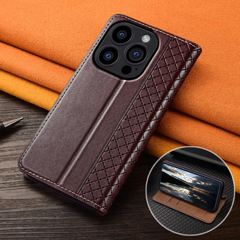 Rindsleder Flip Case mit Magnet für iPhone 17